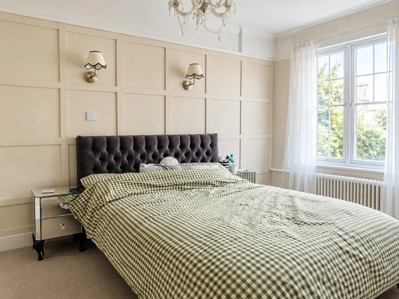 House Pickford Road in Greater London