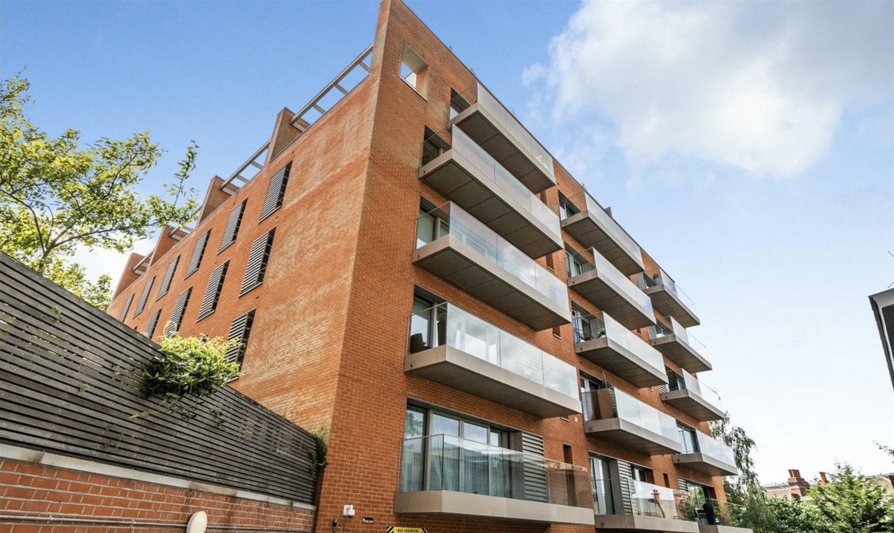 House Kidderpore Avenue in Greater London