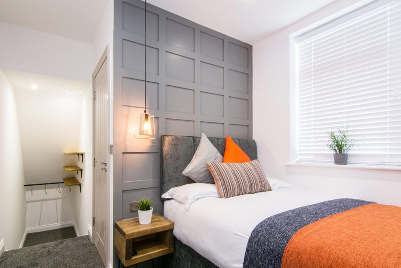 Room Imperial Road in Nottingham