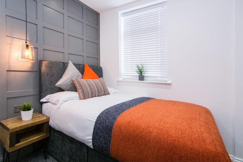 Room Imperial Road in Nottingham