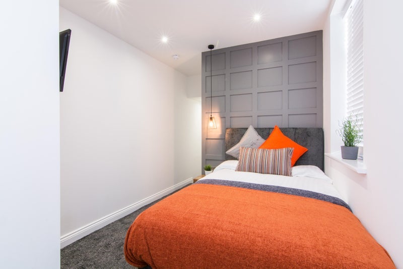 Room Imperial Road in Nottingham