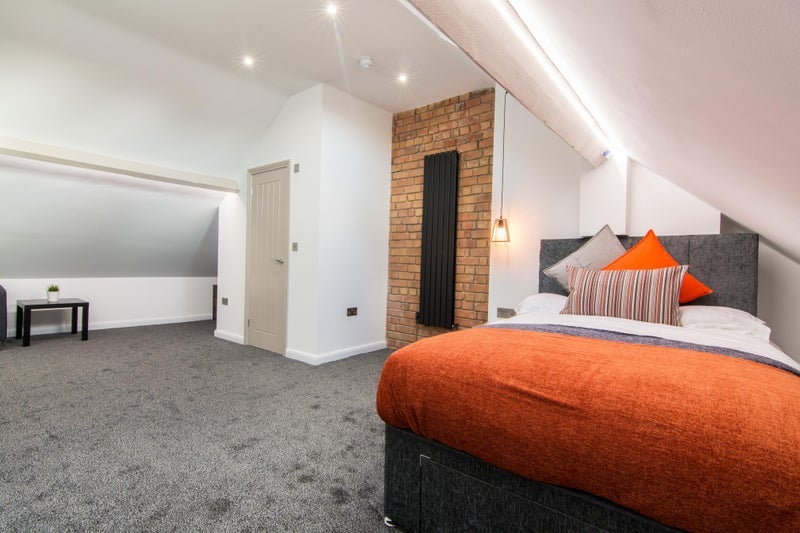 Room Imperial Road in Nottingham