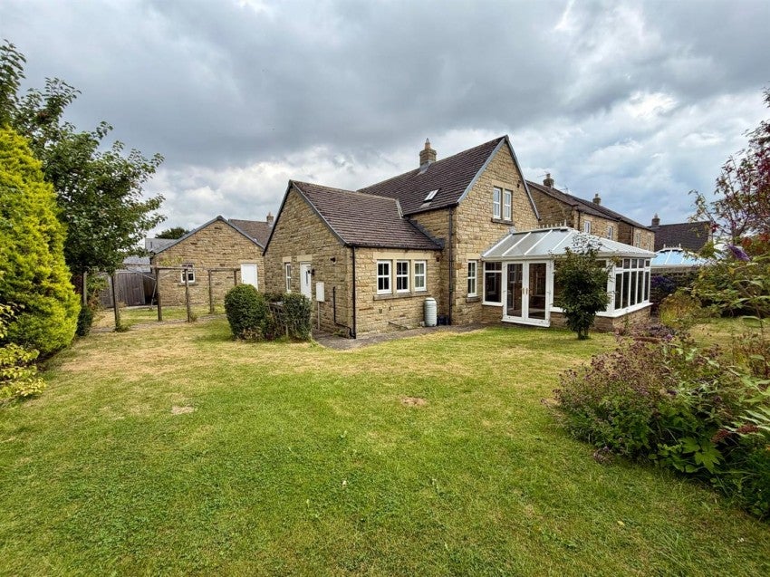 House I'anson Close in Leyburn