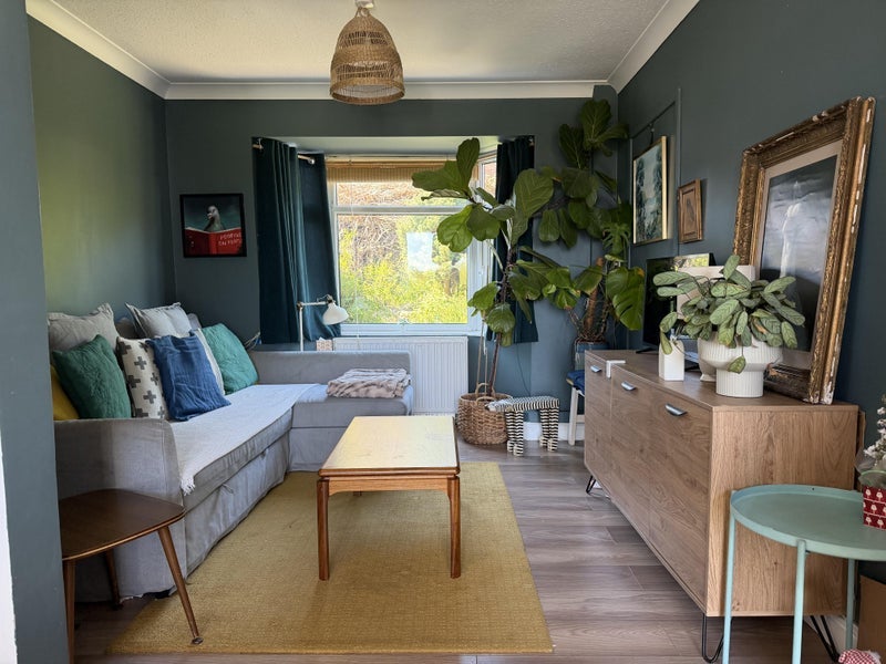 Room Marnham Drive in Nottingham
