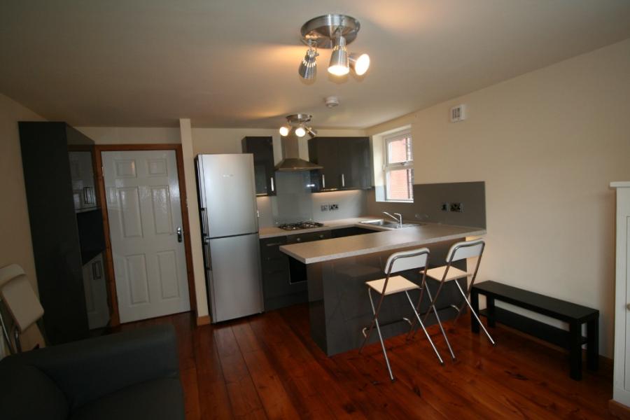 Flat Old Lansdowne Road in Manchester