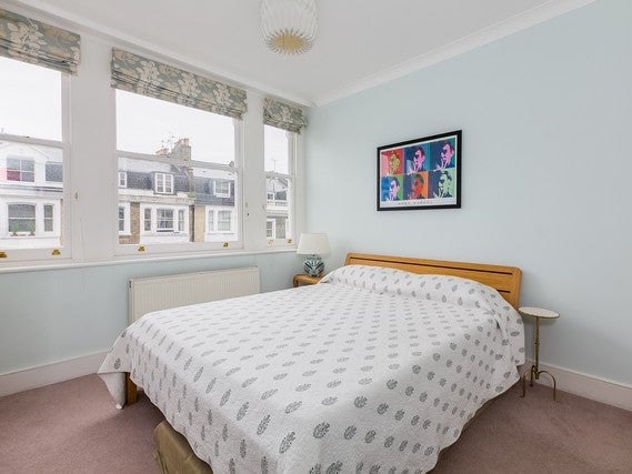 Flat Coleherne Road in Greater London