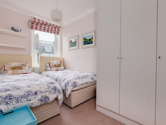 Flat Coleherne Road in Greater London