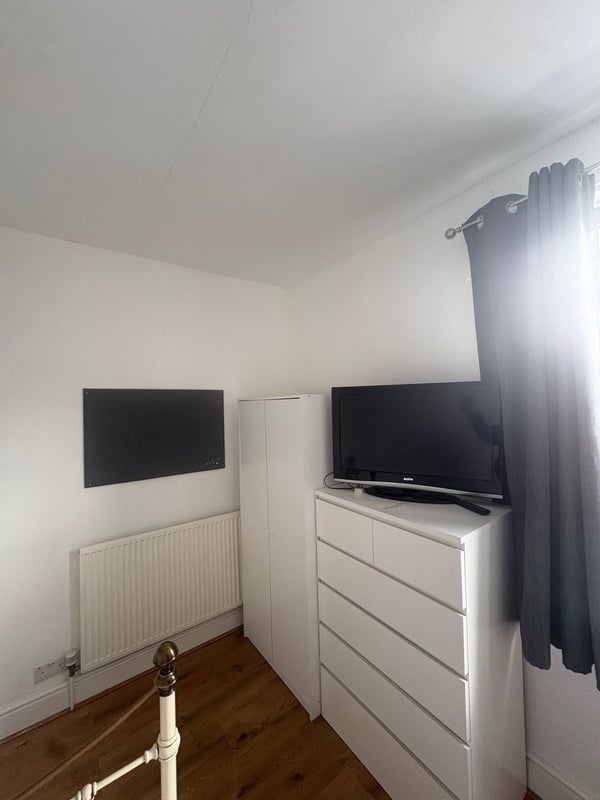 Room Exeter Road in Birmingham