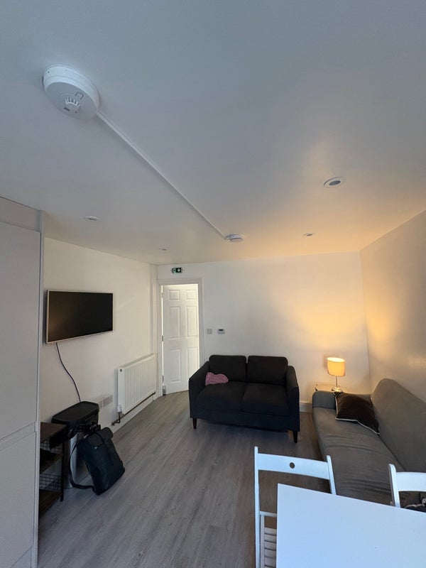 Room Exeter Road in Birmingham