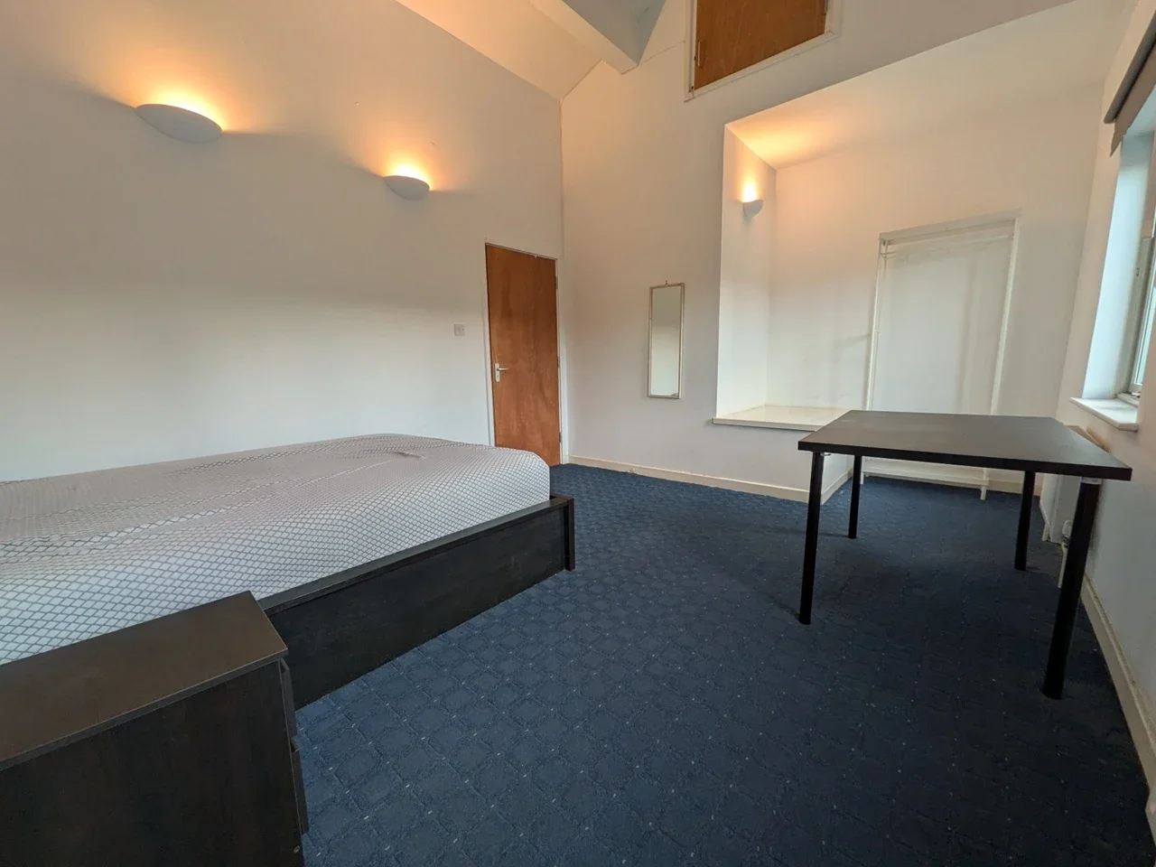 Room Pomeroy Street in Greater London