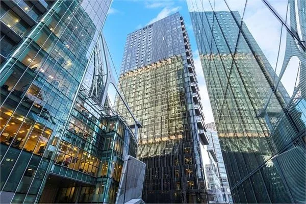 Flat Moor Lane in City of London