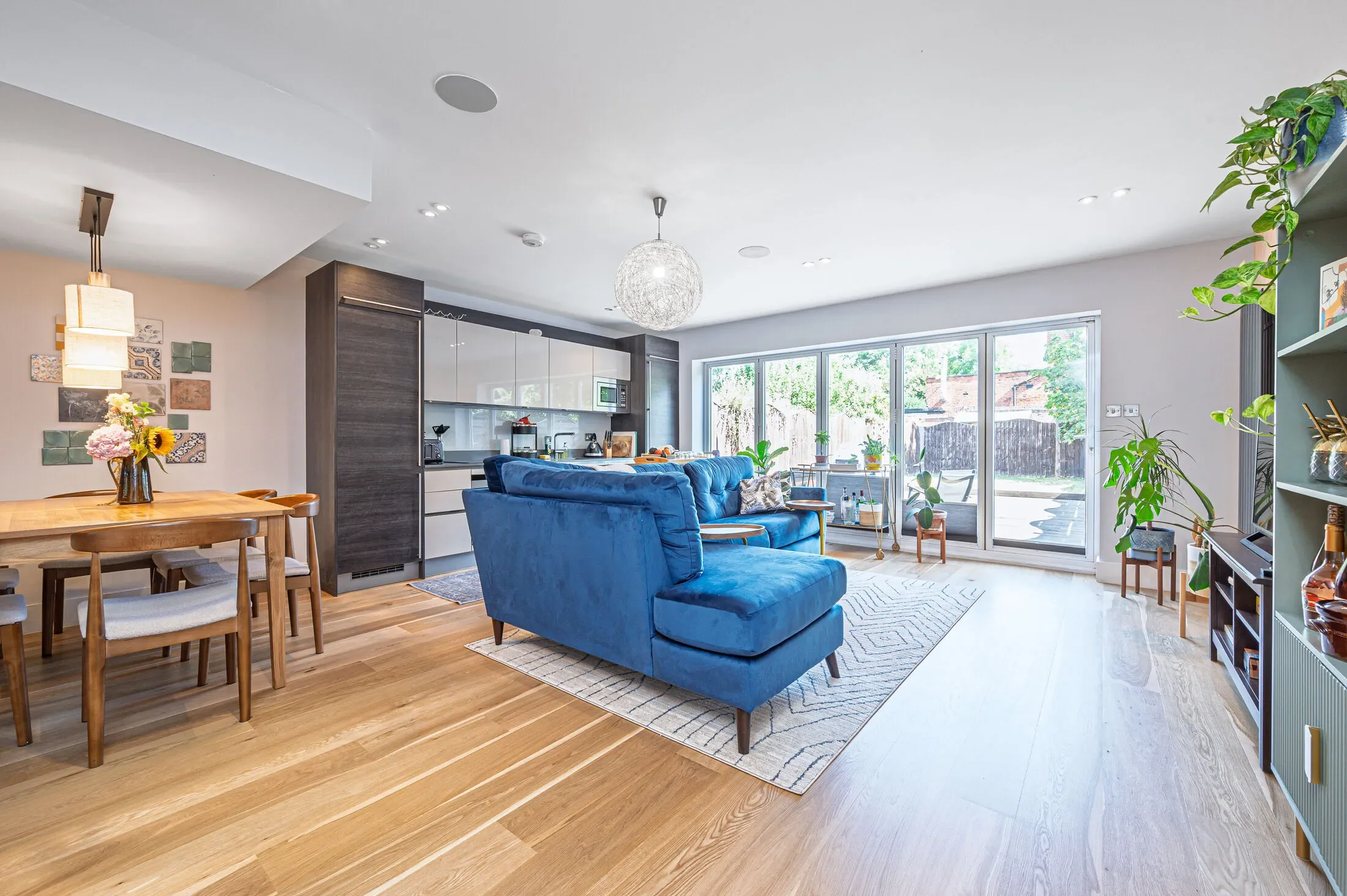 Flat Shoot-up Hill in Greater London