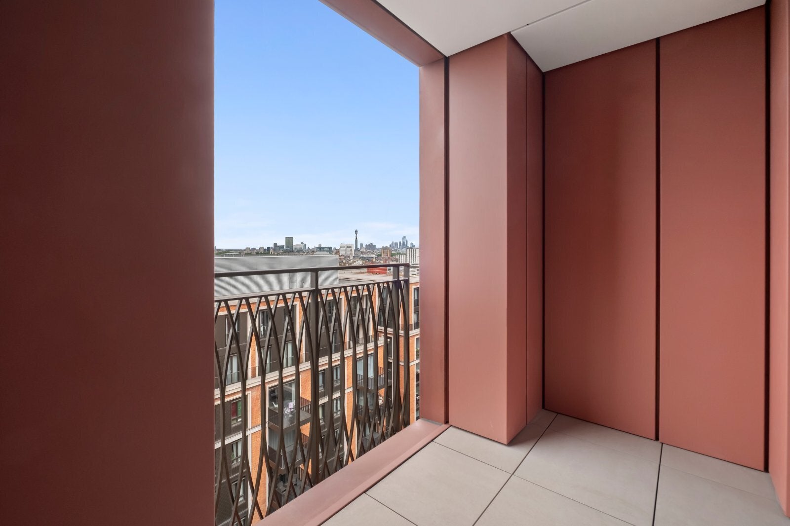 Flat Paddington Green in City of Westminster
