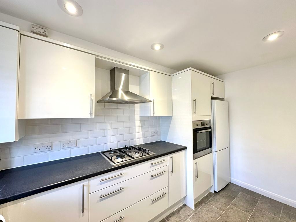 House Rosebery Avenue in Epsom and Ewell