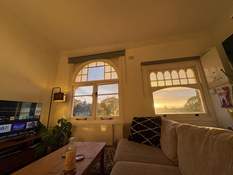 Room Sotheby Road in Greater London