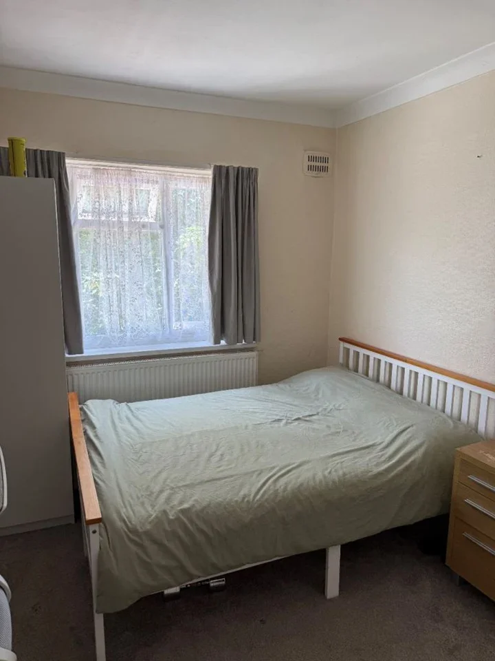 Room Gledwood Gardens in Greater London
