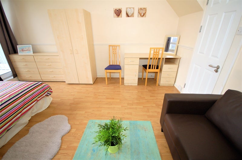 Room Kiln Place in Greater London