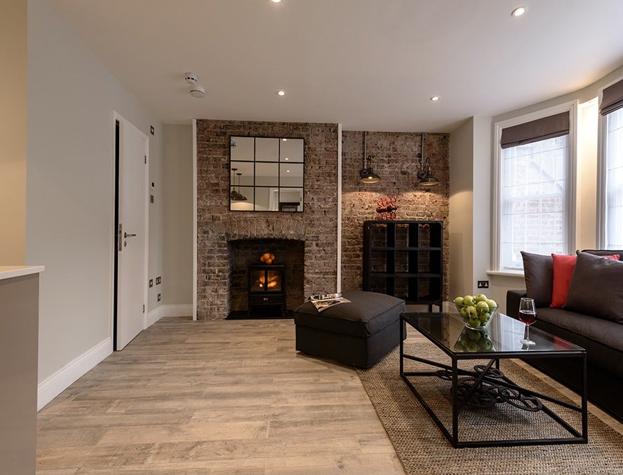 Flat West End Lane in London