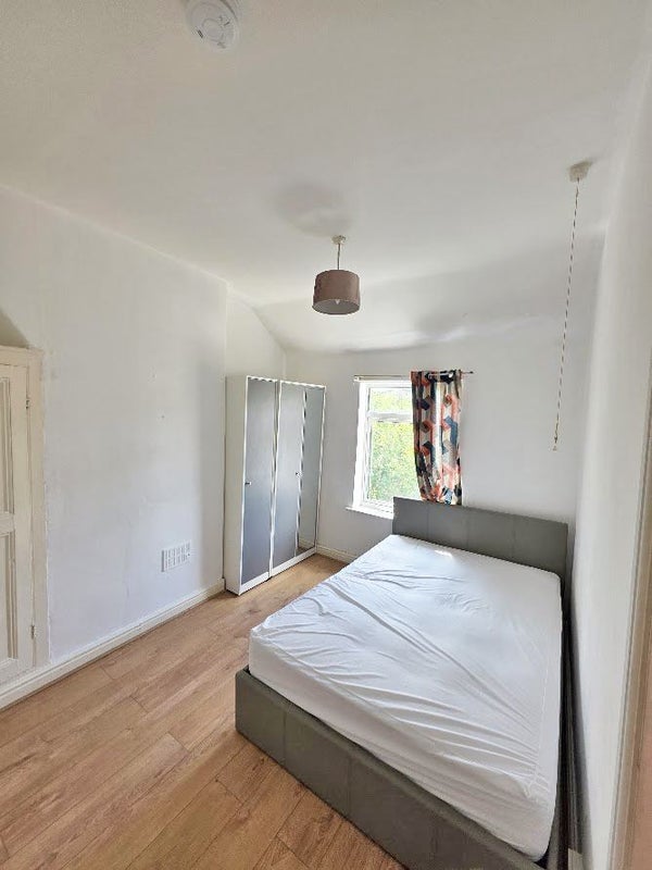 Room Field Drive in Shirebrook