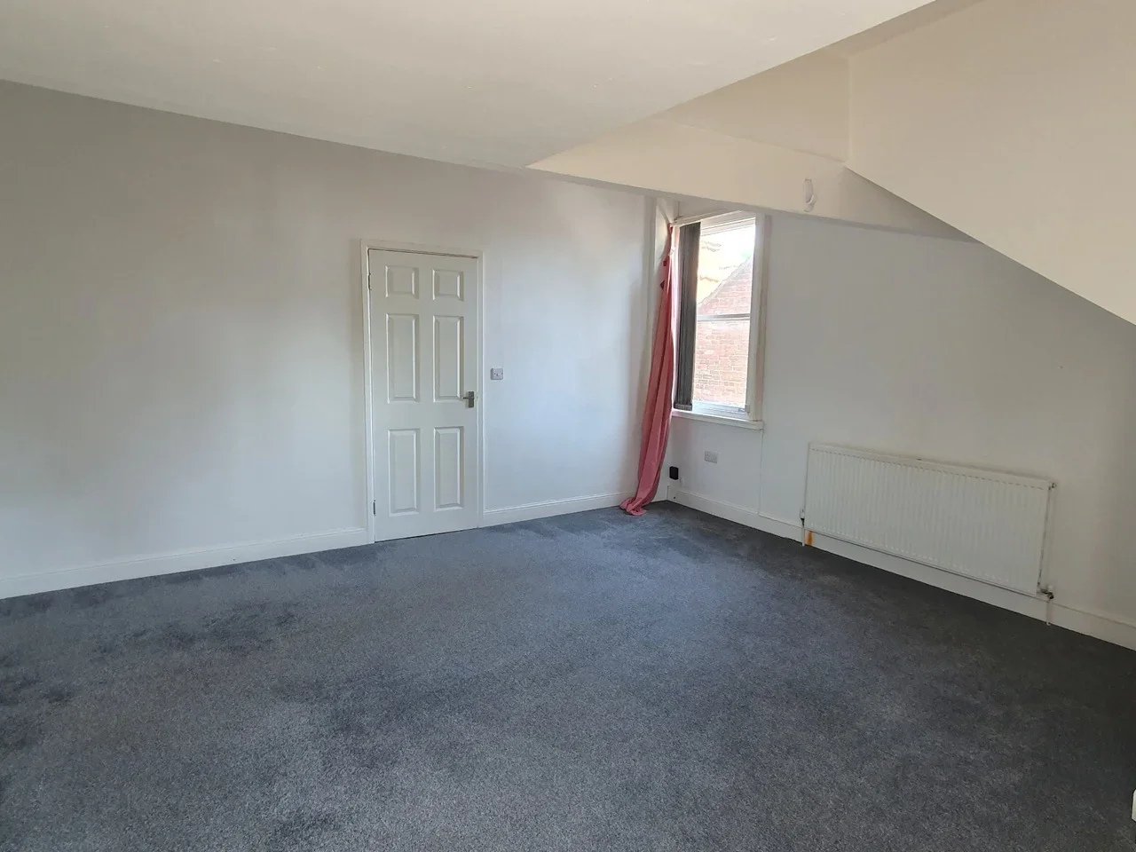 Flat Lawn Road in Doncaster
