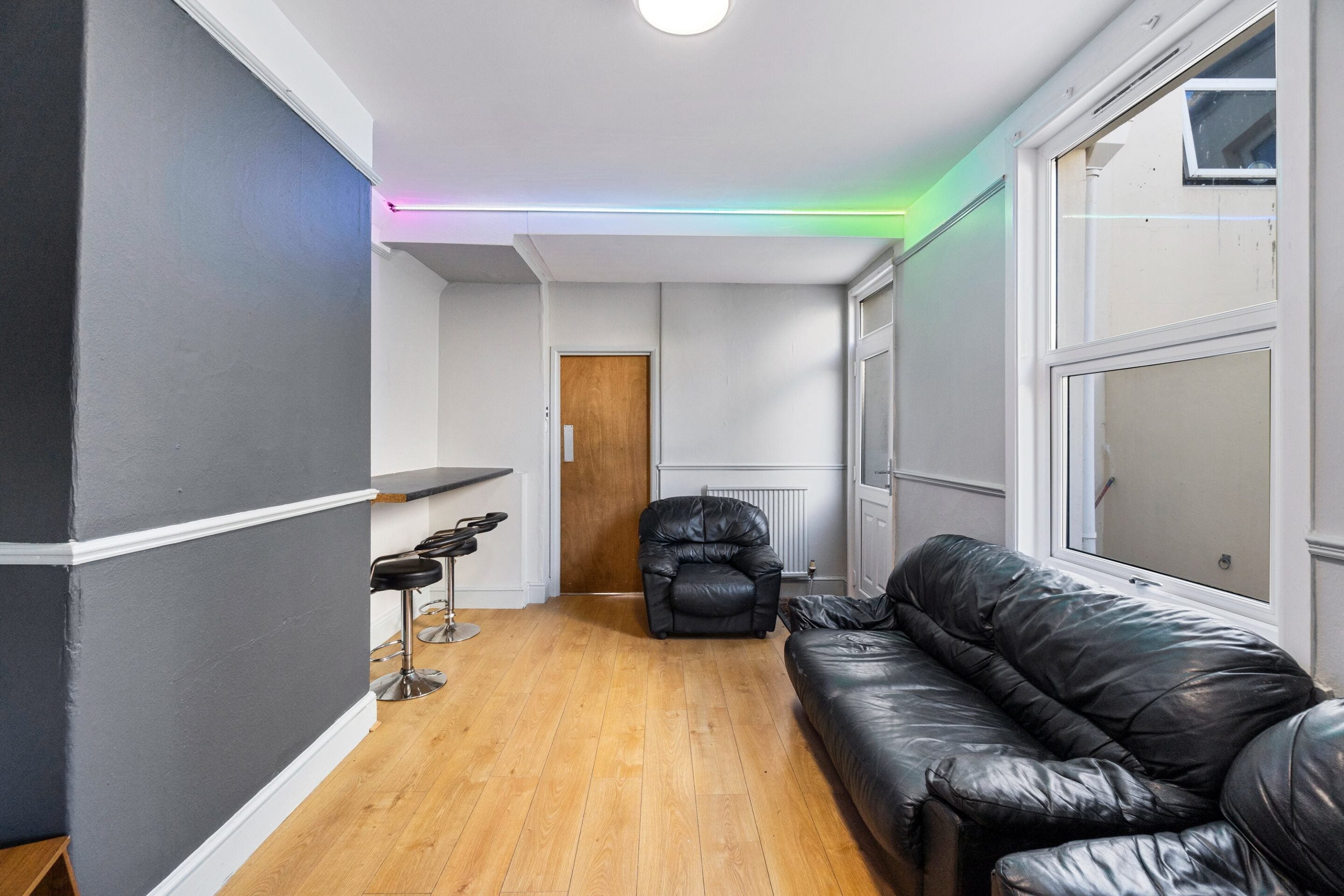 Room Derry Avenue in Plymouth