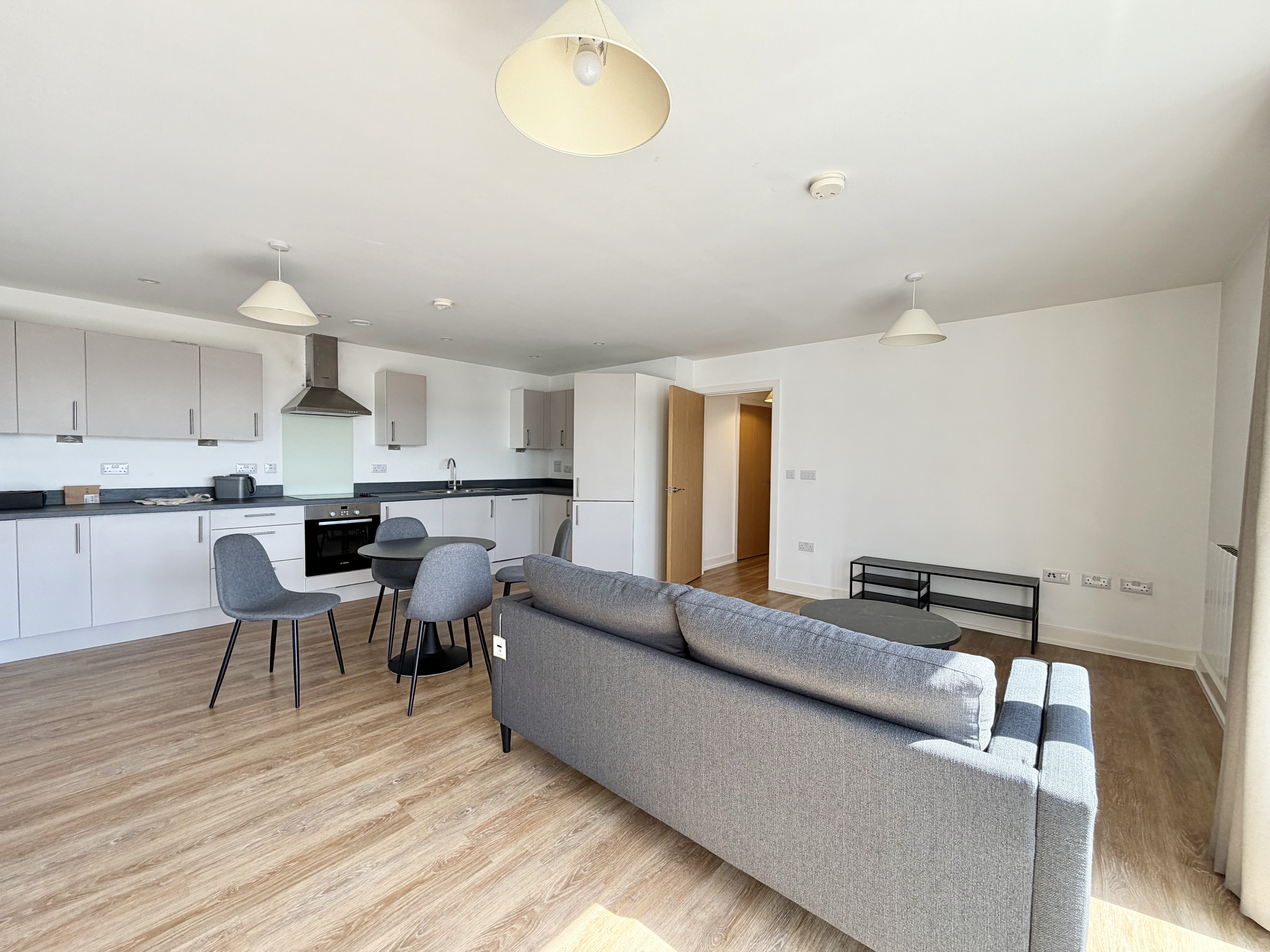 Flat Holmbush Mews in Horsham