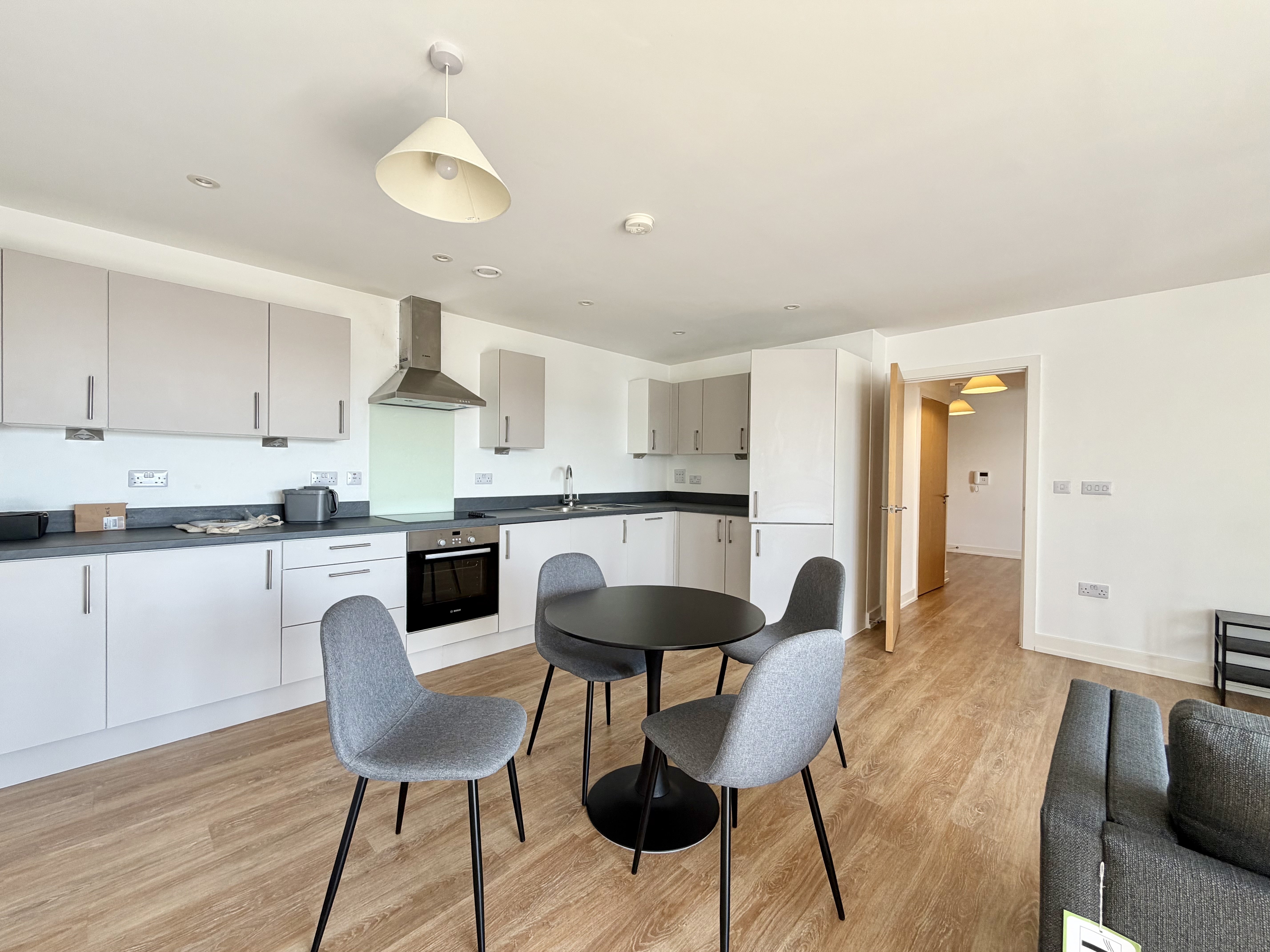 Flat Holmbush Mews in Horsham
