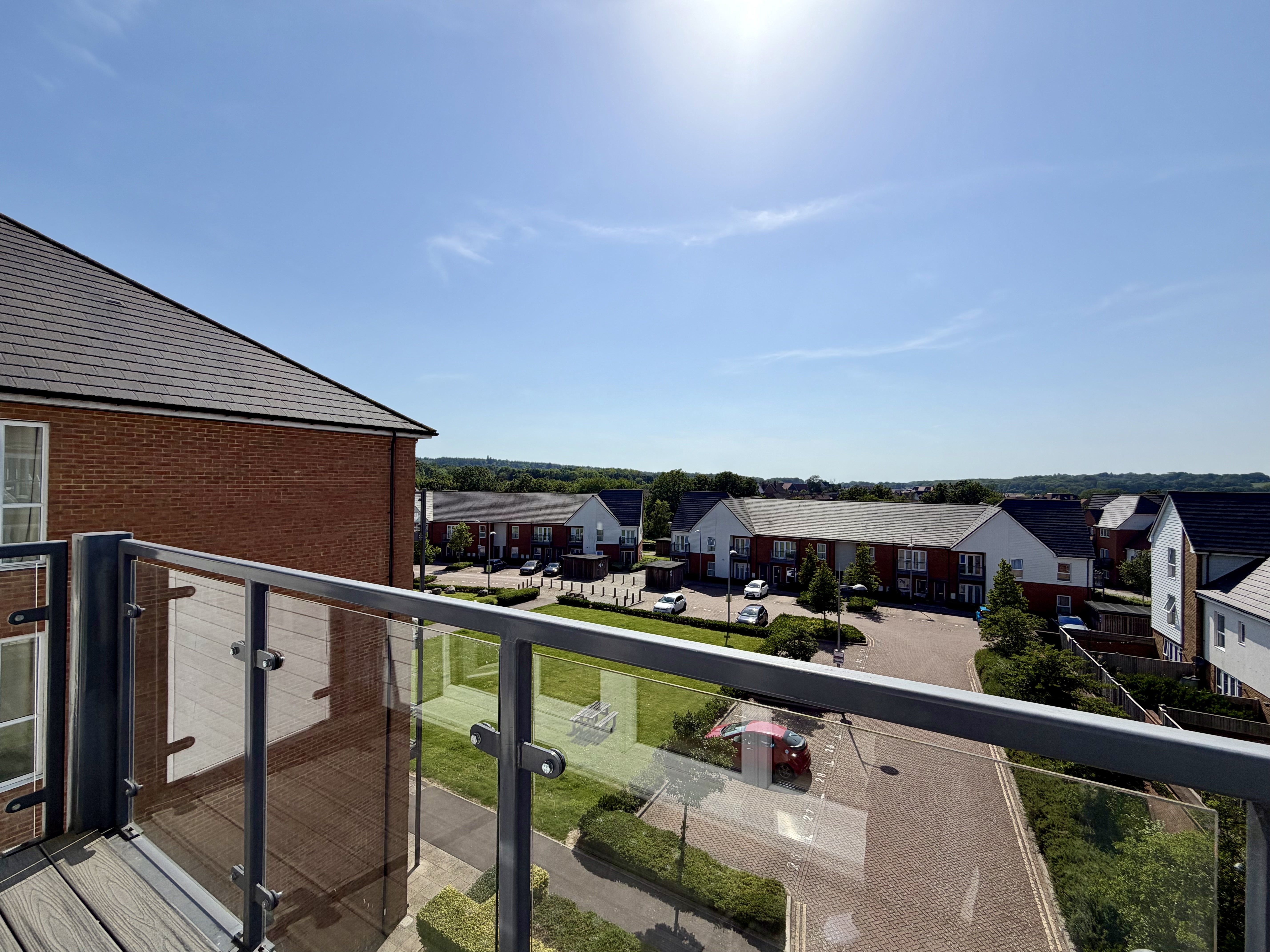 Flat Holmbush Mews in Horsham