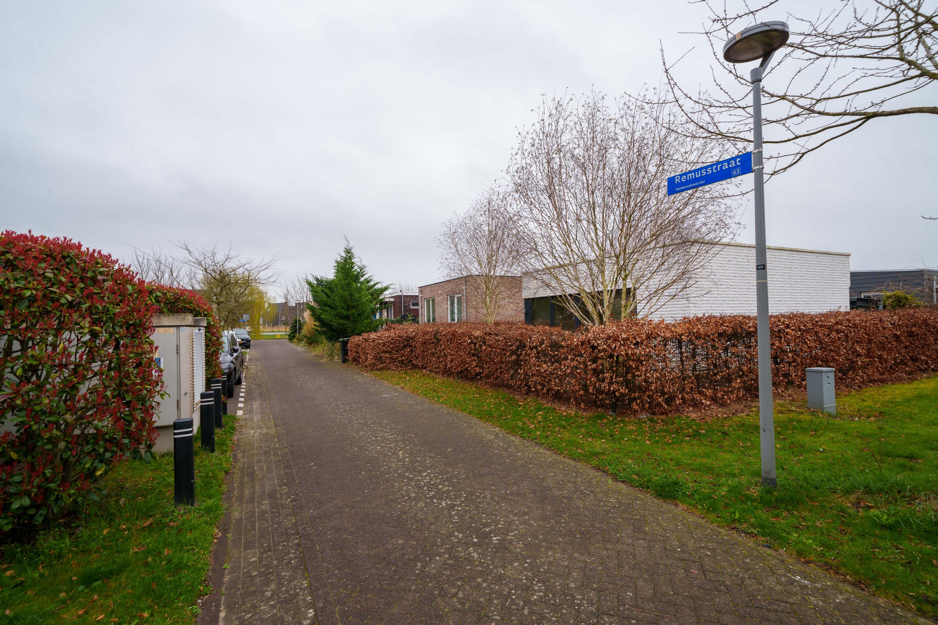 Vrijstaande woning te koop: Remusstraat 7, Almere