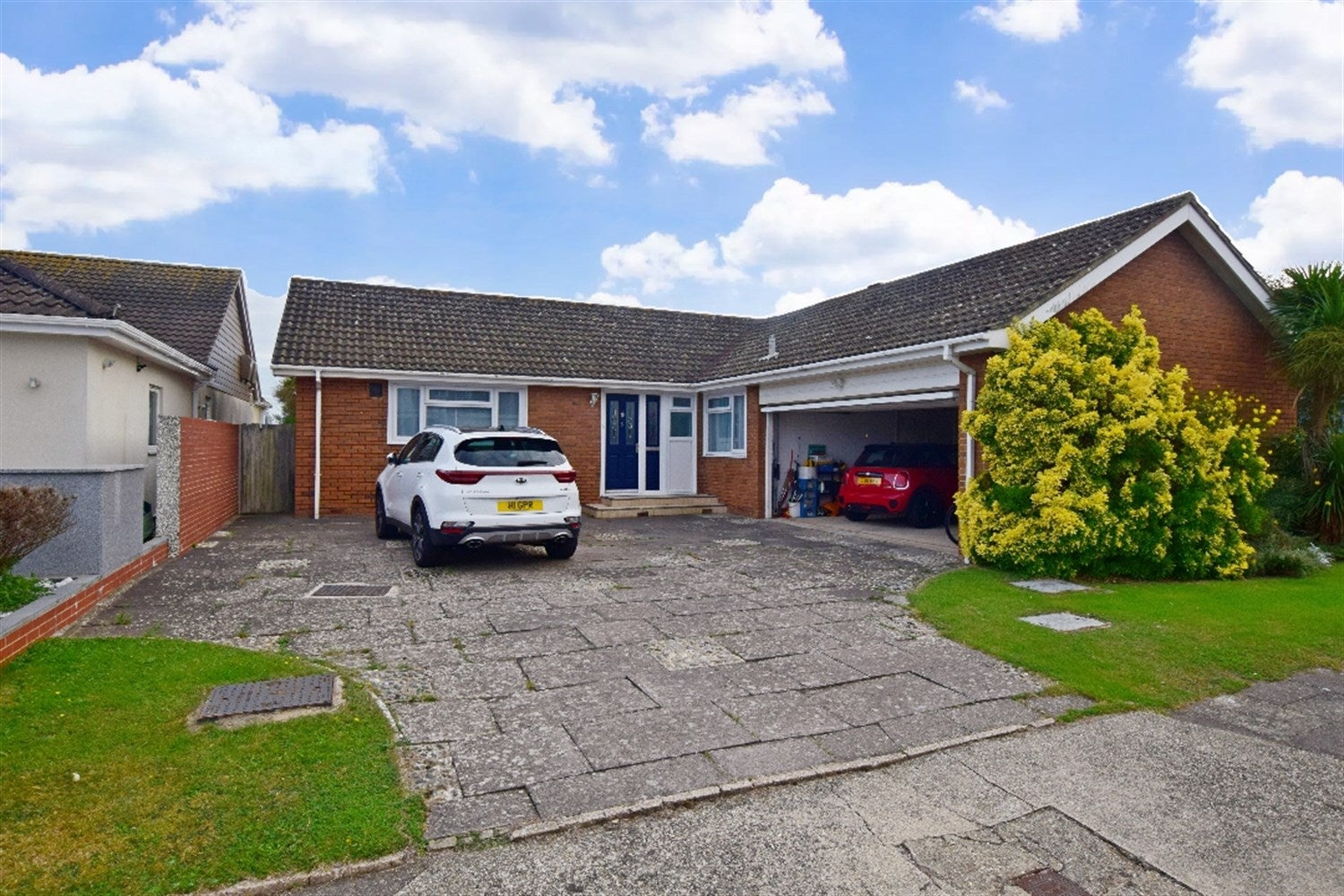 Flat Shorecroft in Arun
