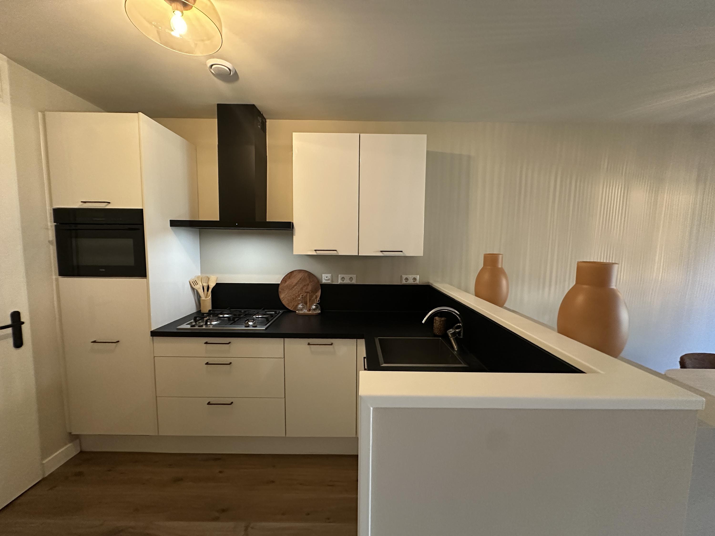 Woning te huur: Camperstraat, Amsterdam