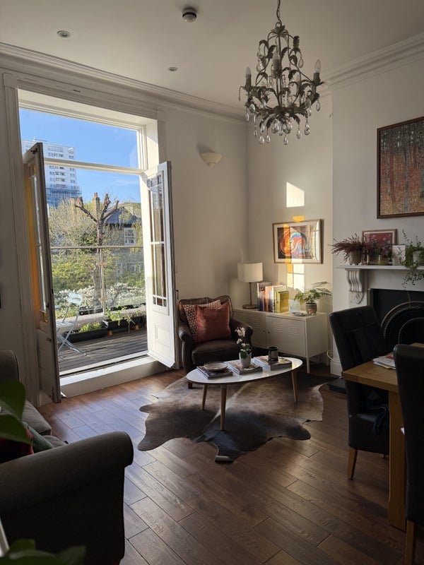 Room Brondesbury Villas in Greater London
