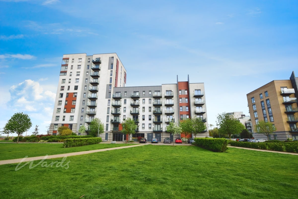 Flat Pearl Lane in Gillingham