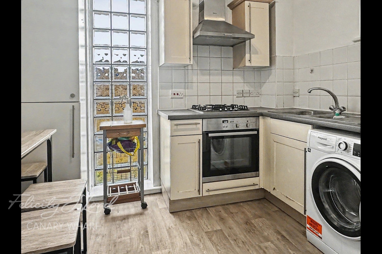 Flat Ashton Street in Greater London