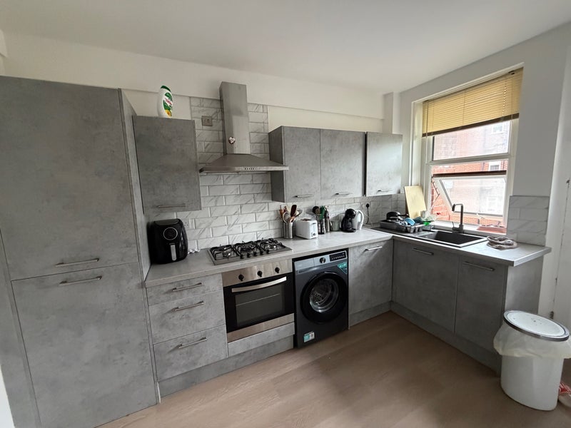 Room Calthorpe Road in Birmingham