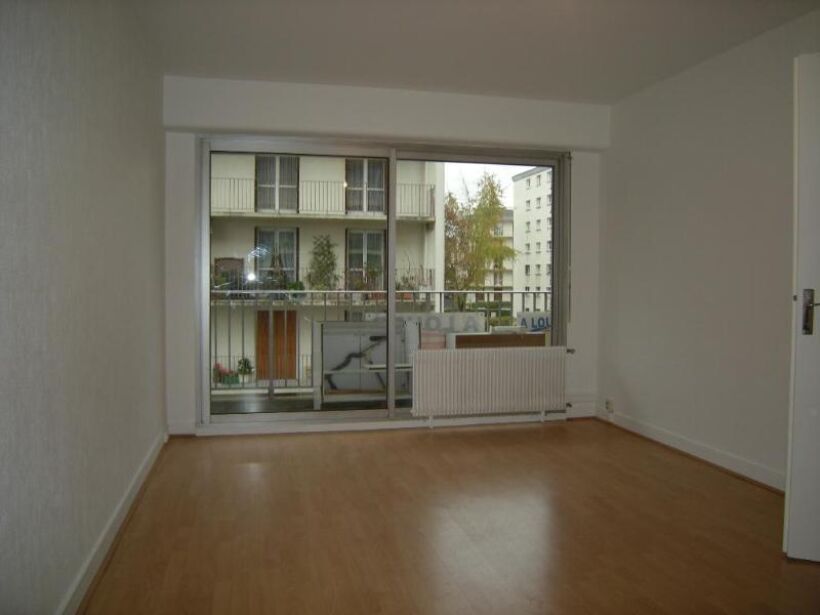 Appartement Place Drouet d'Erlon à Reims