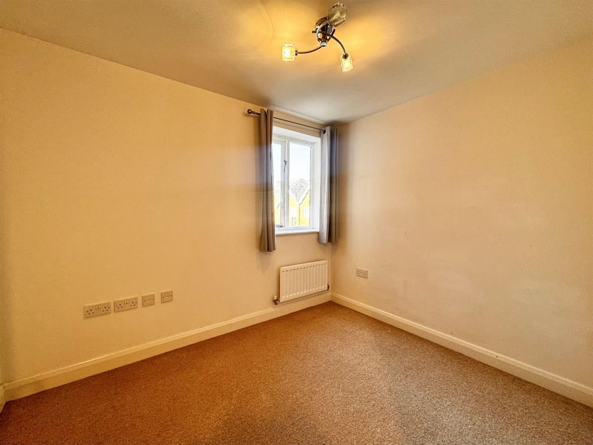Flat George Stewart Avenue in Borough of Swale