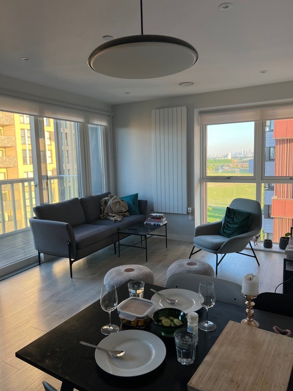 Room Wickford Way in Greater London