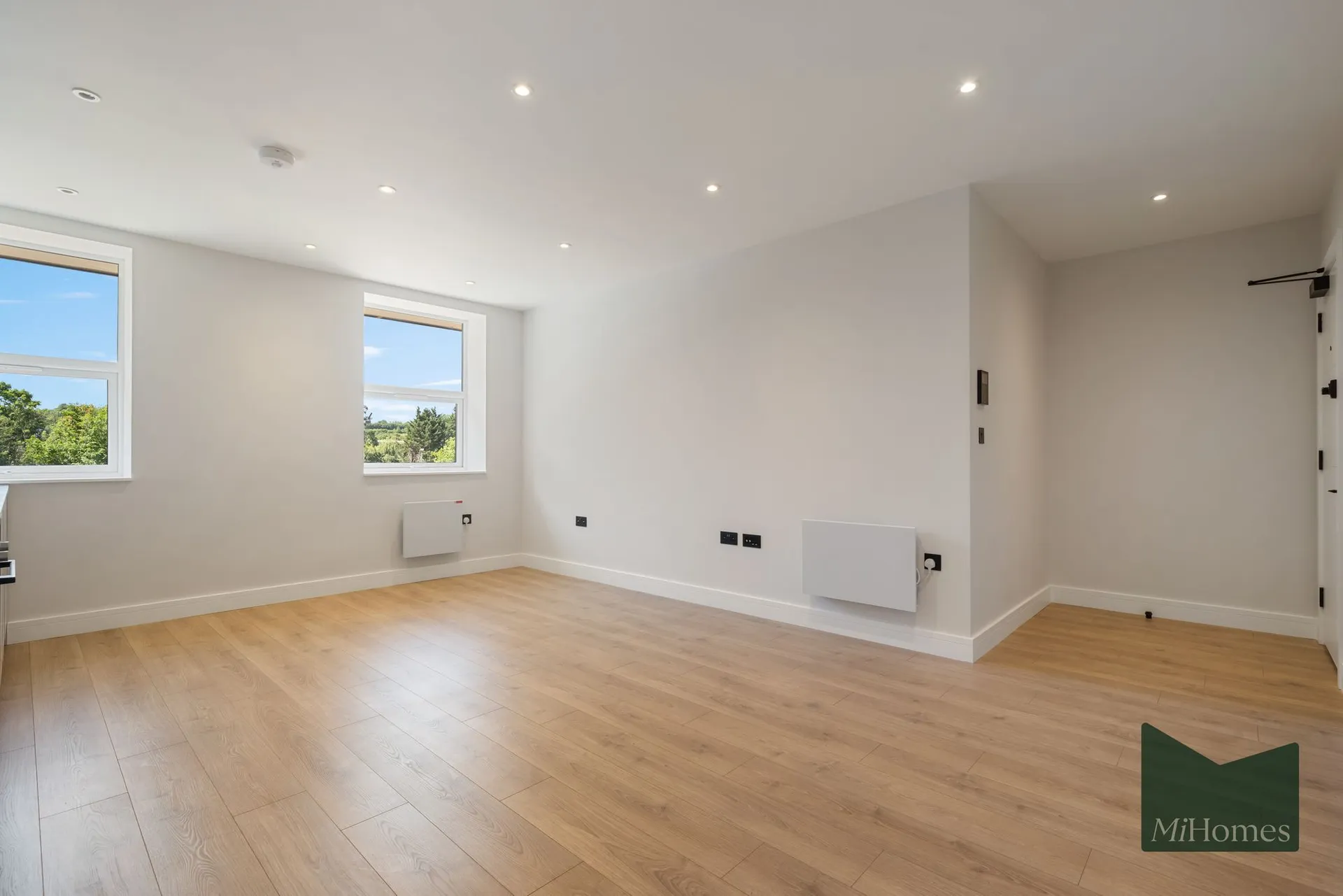 Flat Lawn Lane in Dacorum
