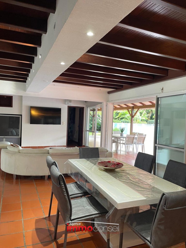 Maison Avenue Félix Proto à Saint-François