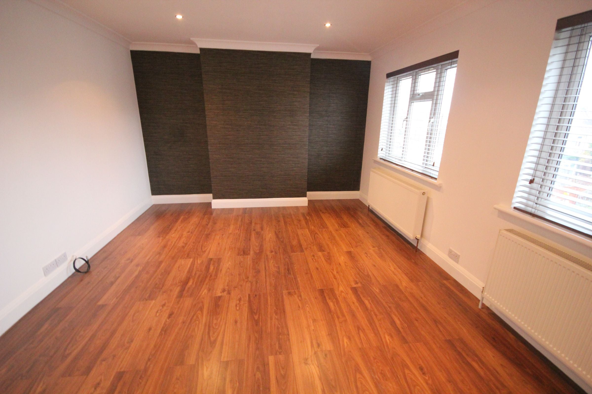 Flat Marlborough Hill in Greater London