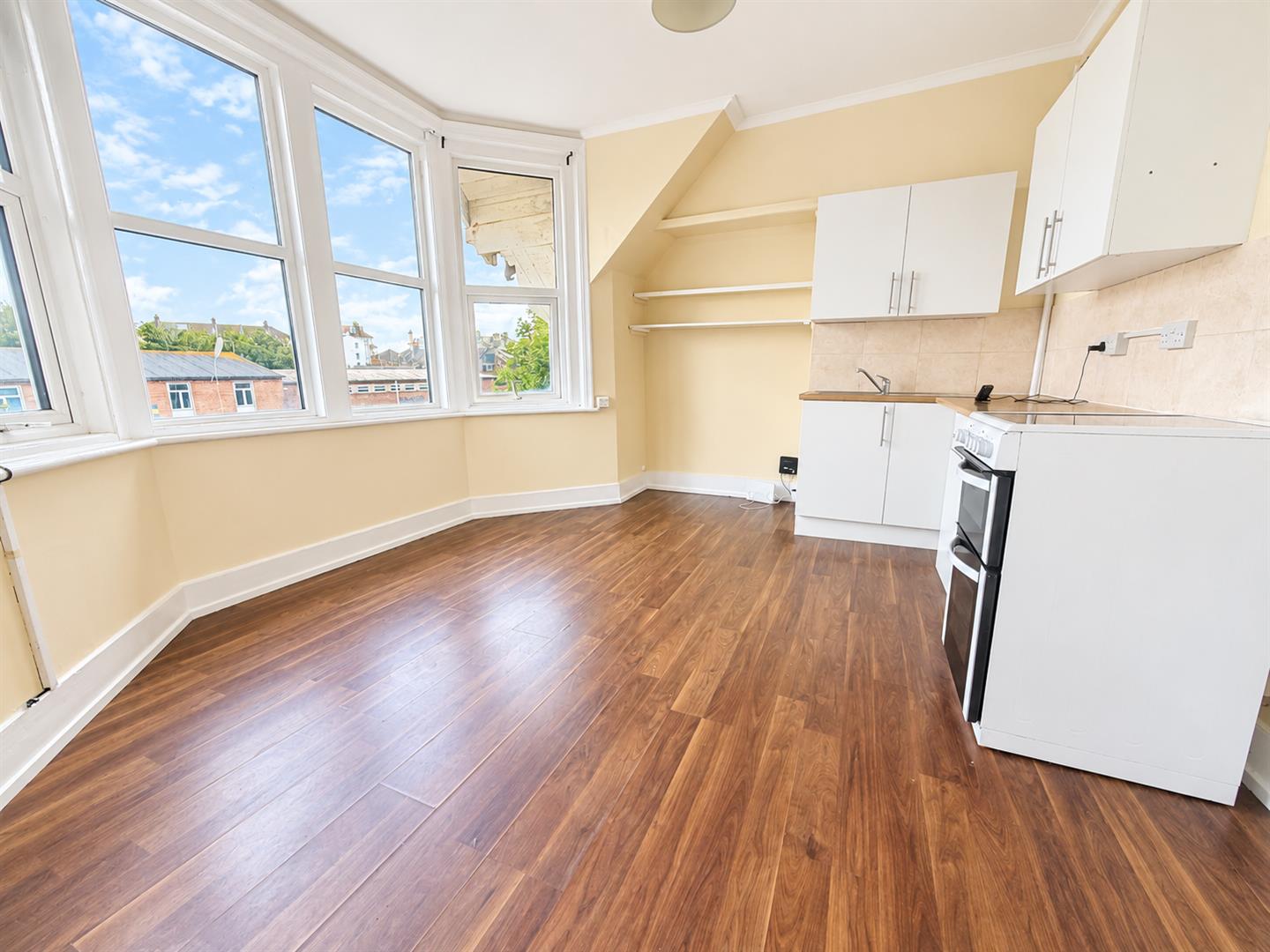 Flat Seaside in Eastbourne