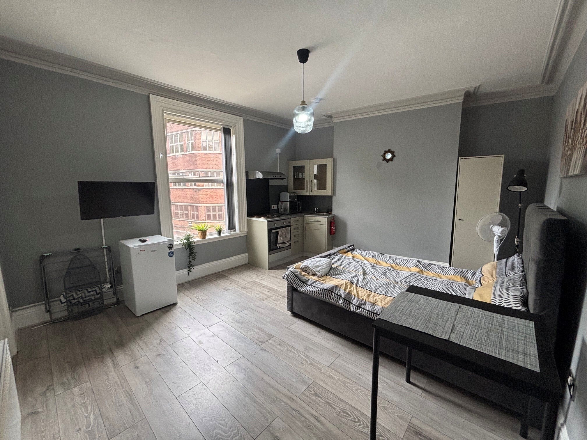 Flat Summerfield Road in Wolverhampton