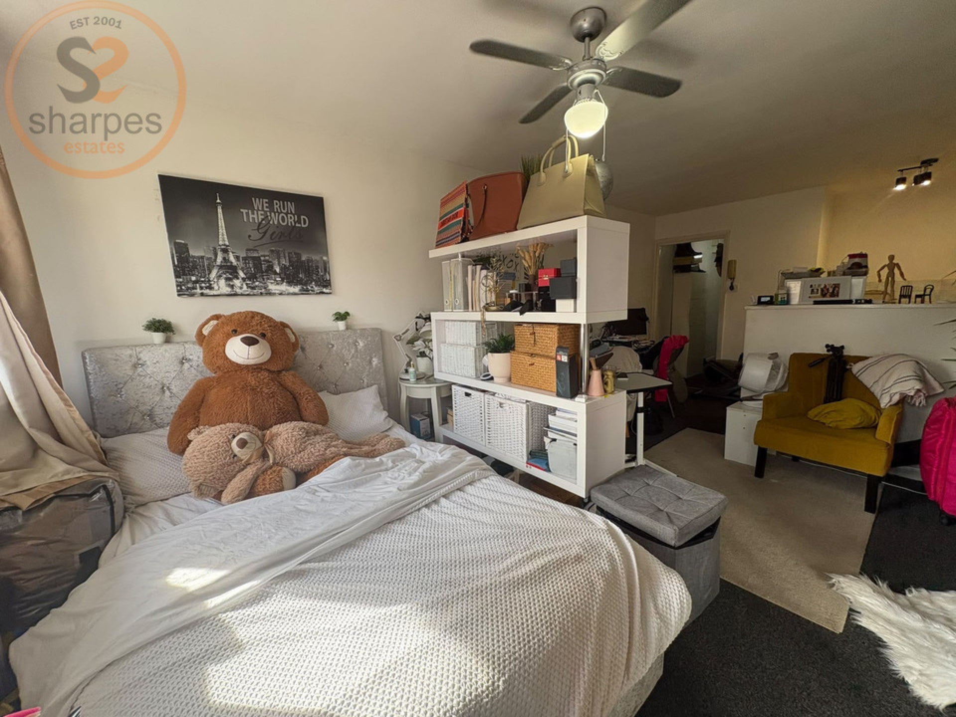 Flat Polworth Road in Greater London