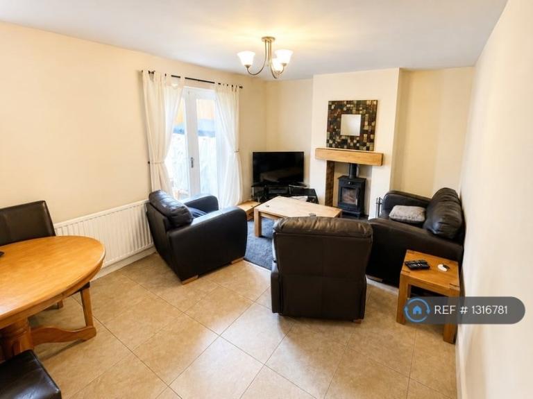 Room Bonnington Crescent in Nottingham