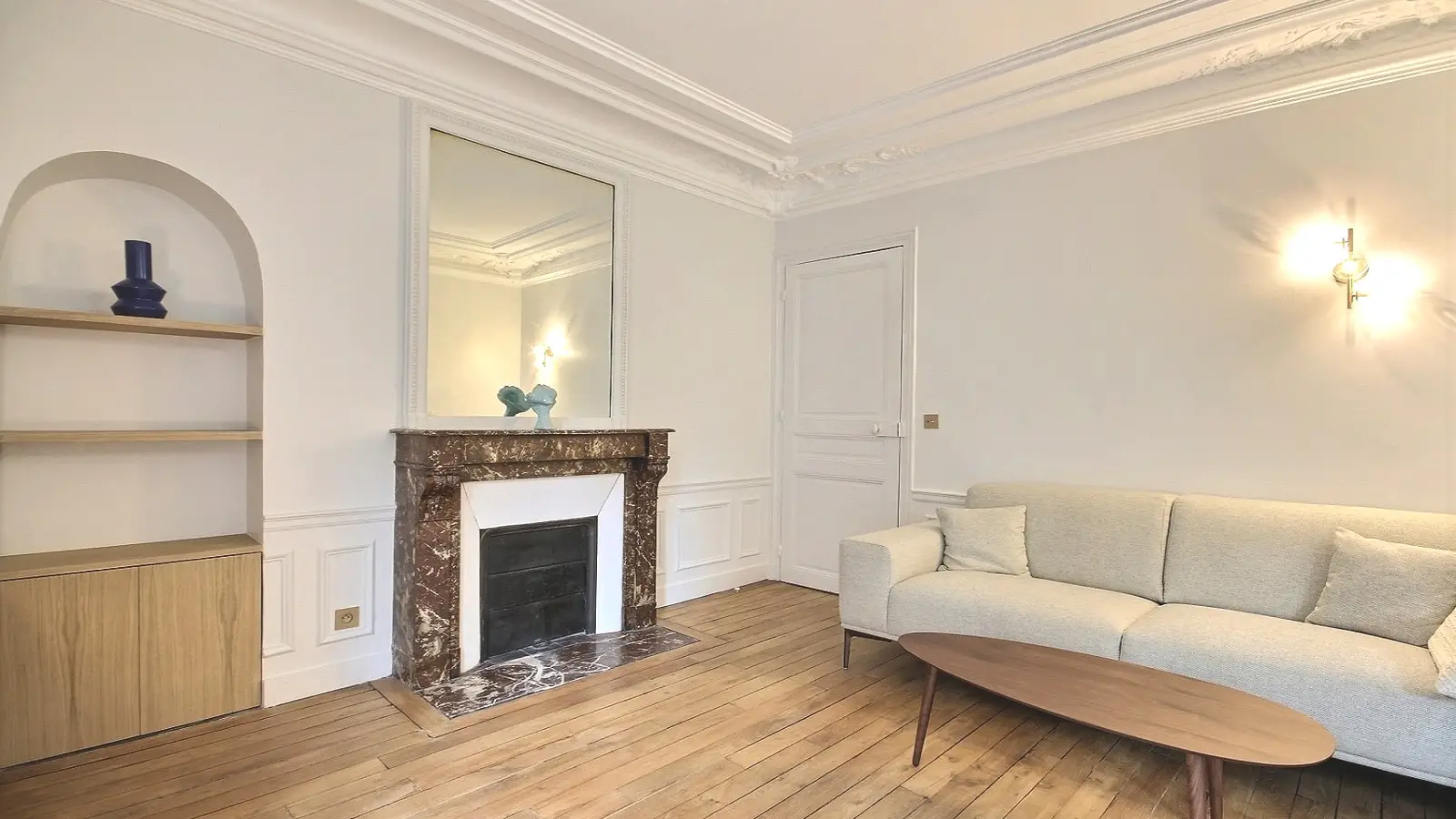Flat Rue Robert Planquette in Paris