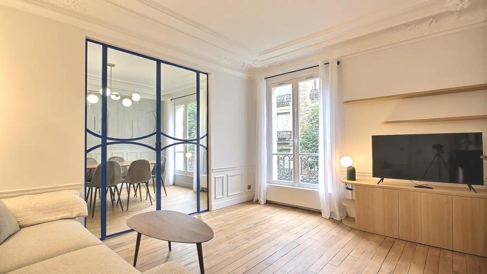 Flat Rue Robert Planquette in Paris