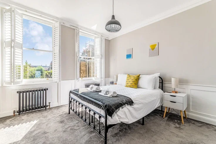 Flat Highbury Place in Greater London