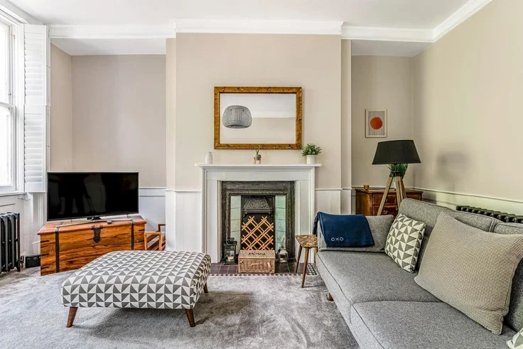 Flat Highbury Place in Greater London