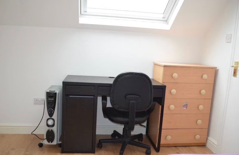 Room Tokyngton Avenue in Greater London